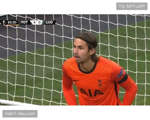 岁门将怀特曼告别球场，开启导演与摄影新篇章