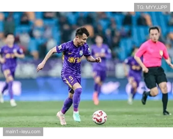 辽宁铁人瓦吉奇红牌停赛影响防线 但整体防守组织有所改善 辽宁铁人瓦吉奇红牌停赛影响防线 但整体防守组织有所改善